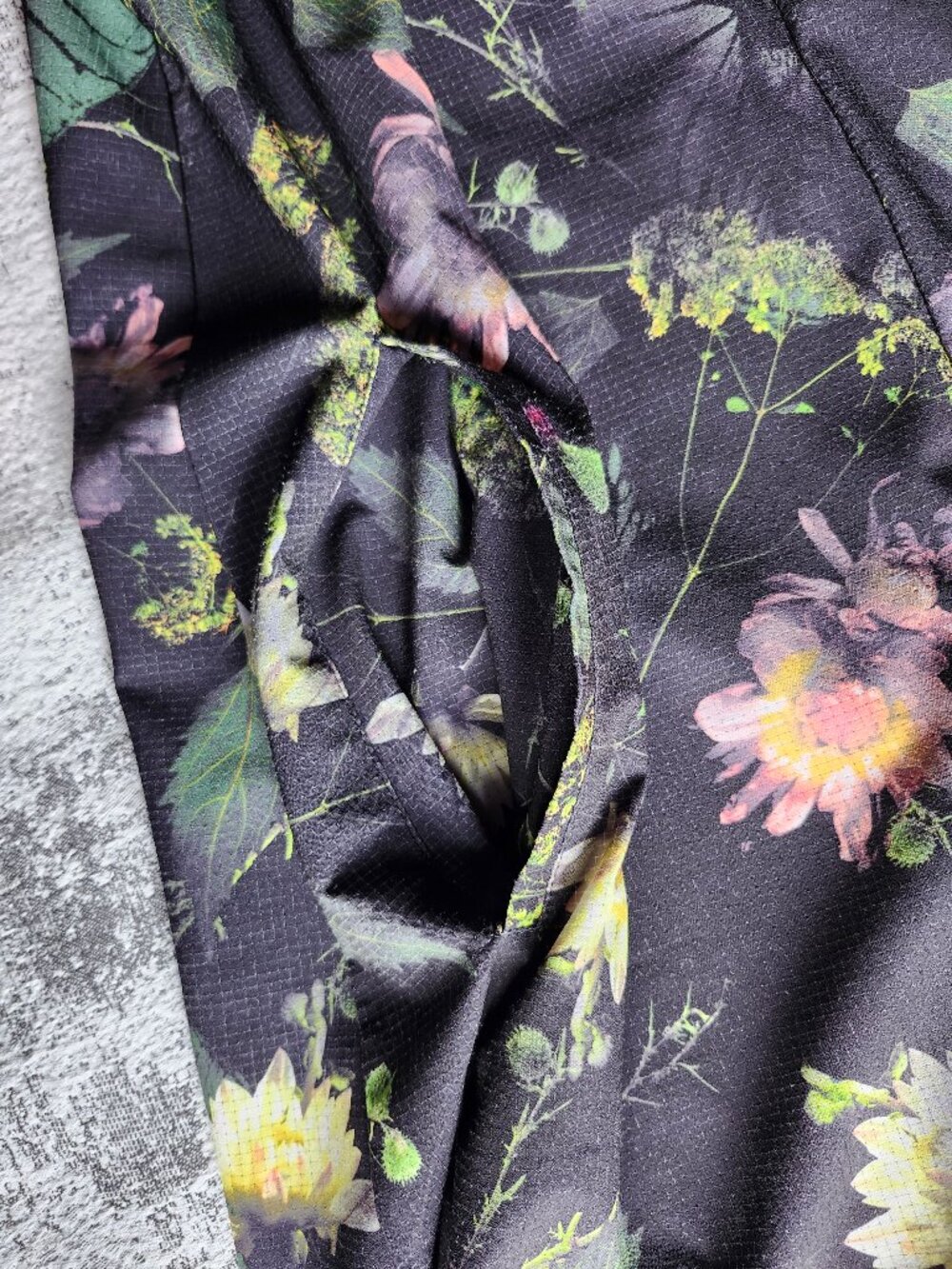 Oiselle Breezy Botanical Floral Technical Sheer Fabric Tank Dress w Pockets - Picture 7 of 16